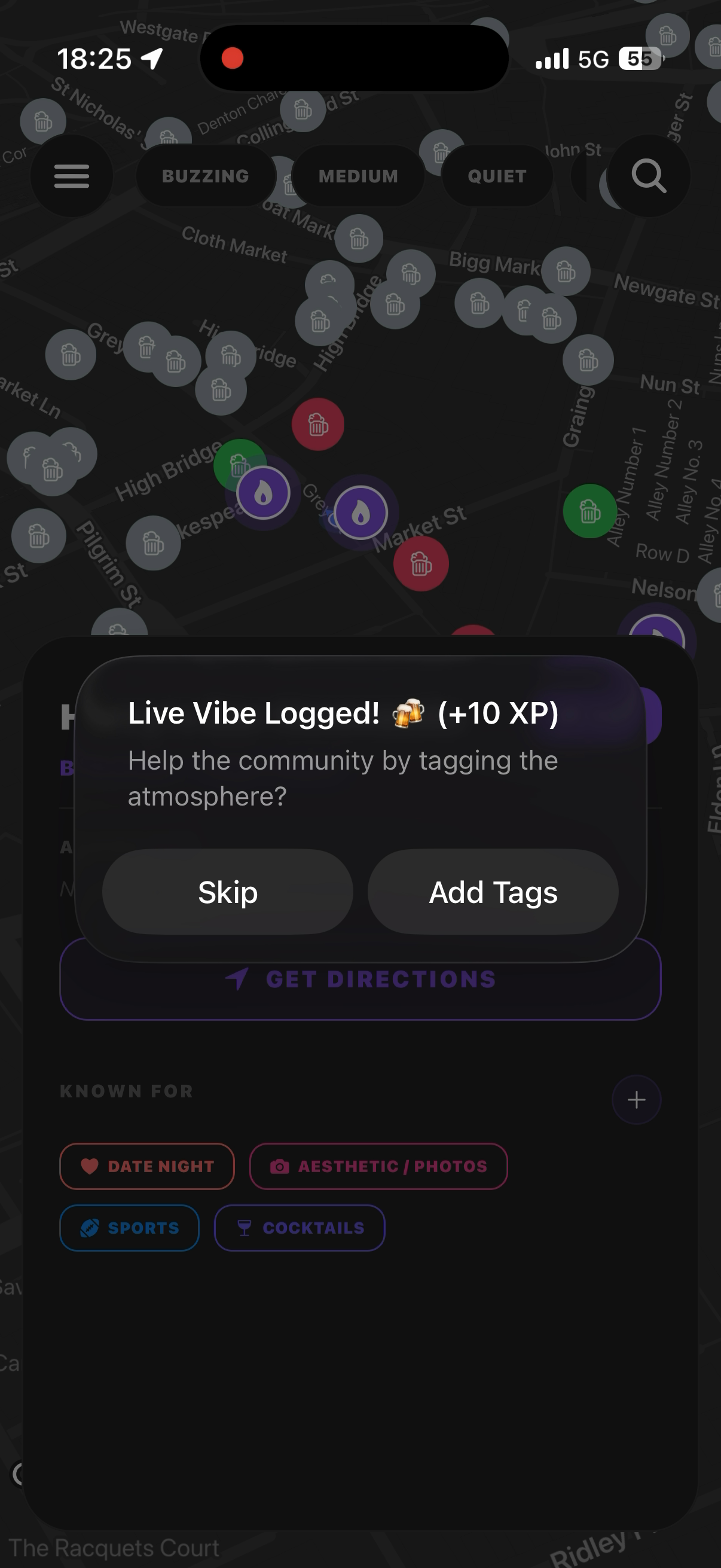 BARZ live status reporting options including Buzzing, Medium, Quiet, Queue, Happy Hour, Student Night, Live Music and DJ